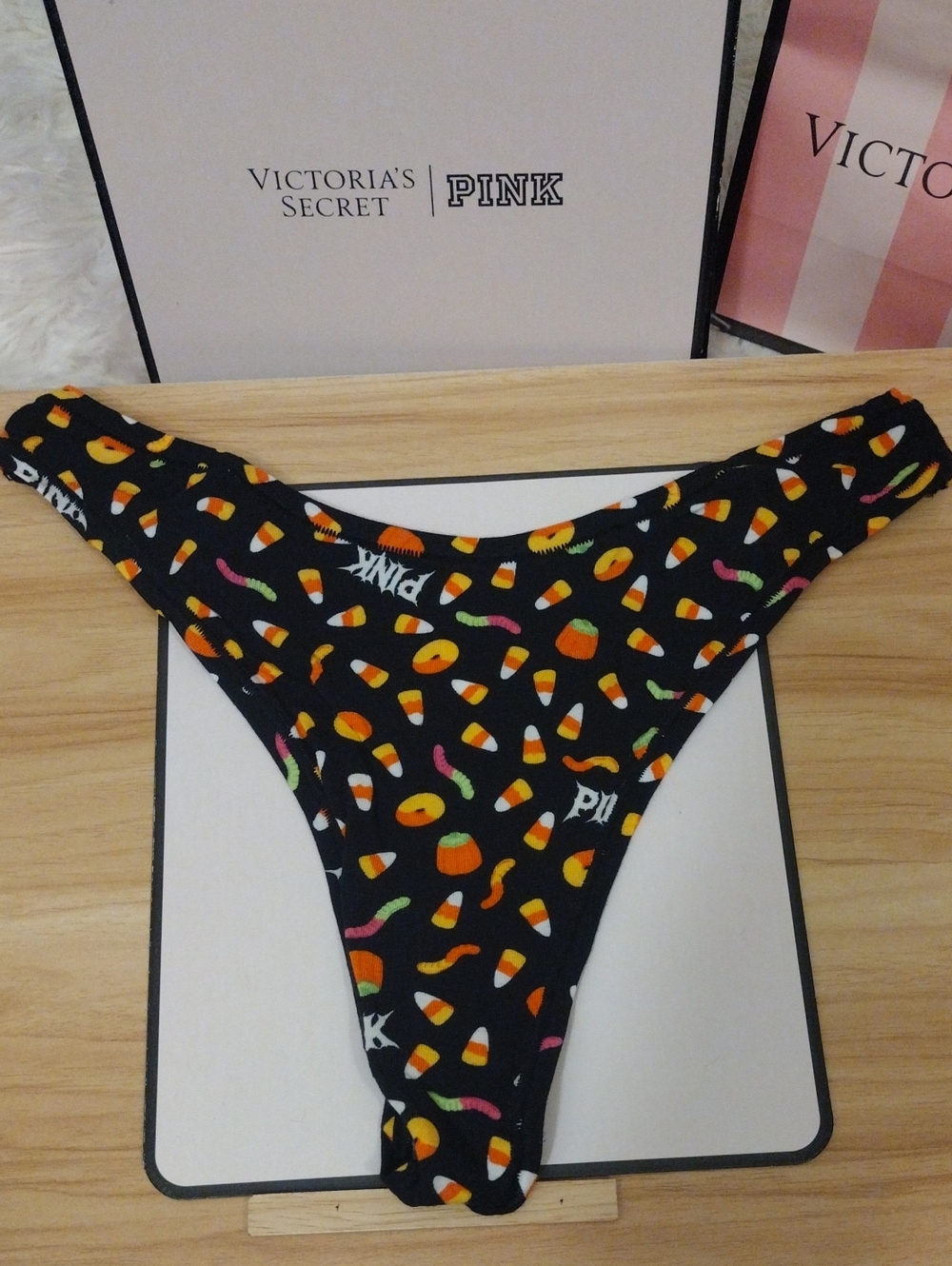 Victoria's Secret PINK Candy Corn Thong Panties Medium NWOT